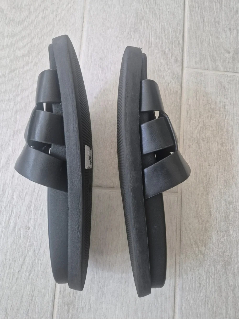 Comfortable H&M Slides Sandals Size 8